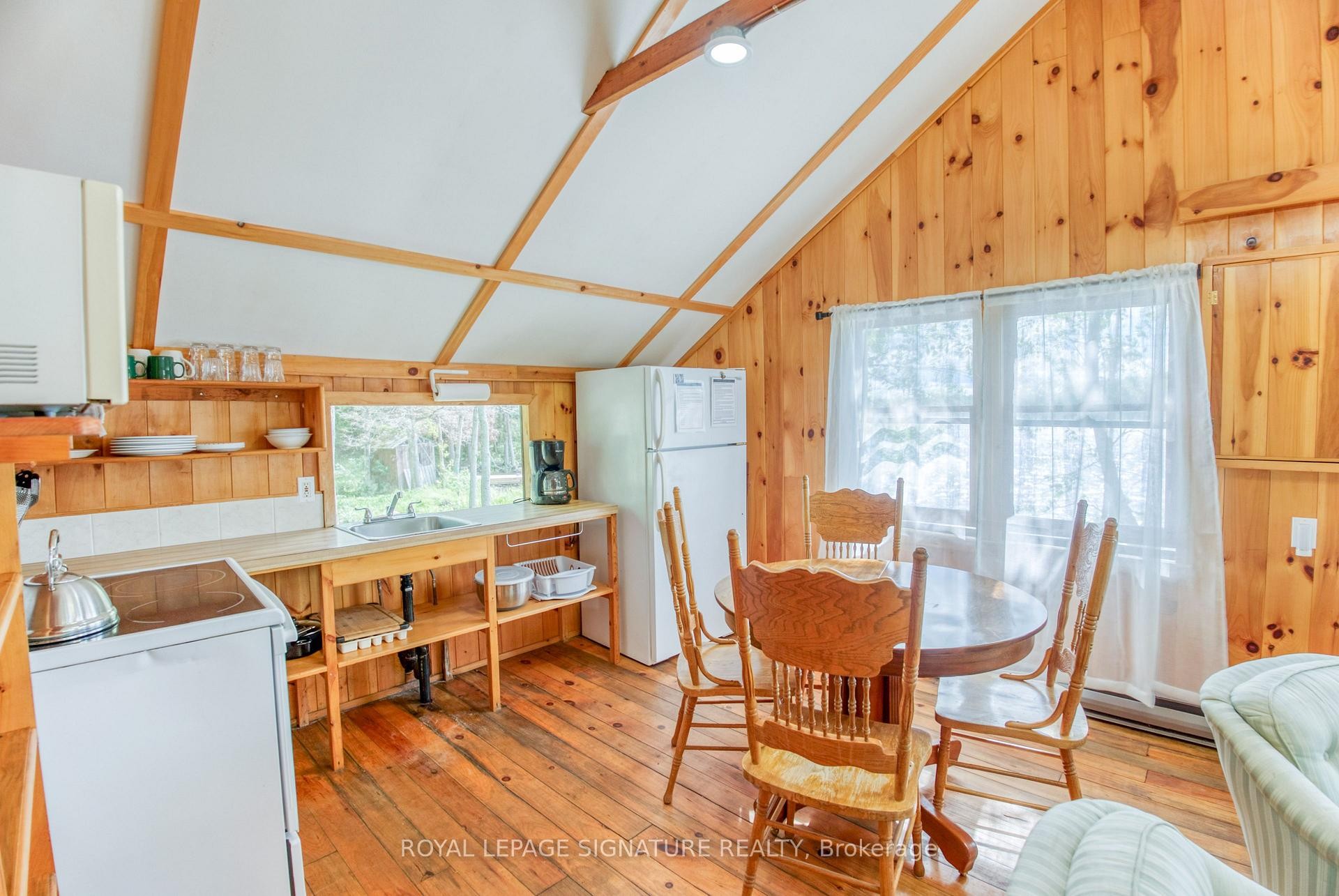 1841 Fifth Lake Road, Central Frontenac, ON