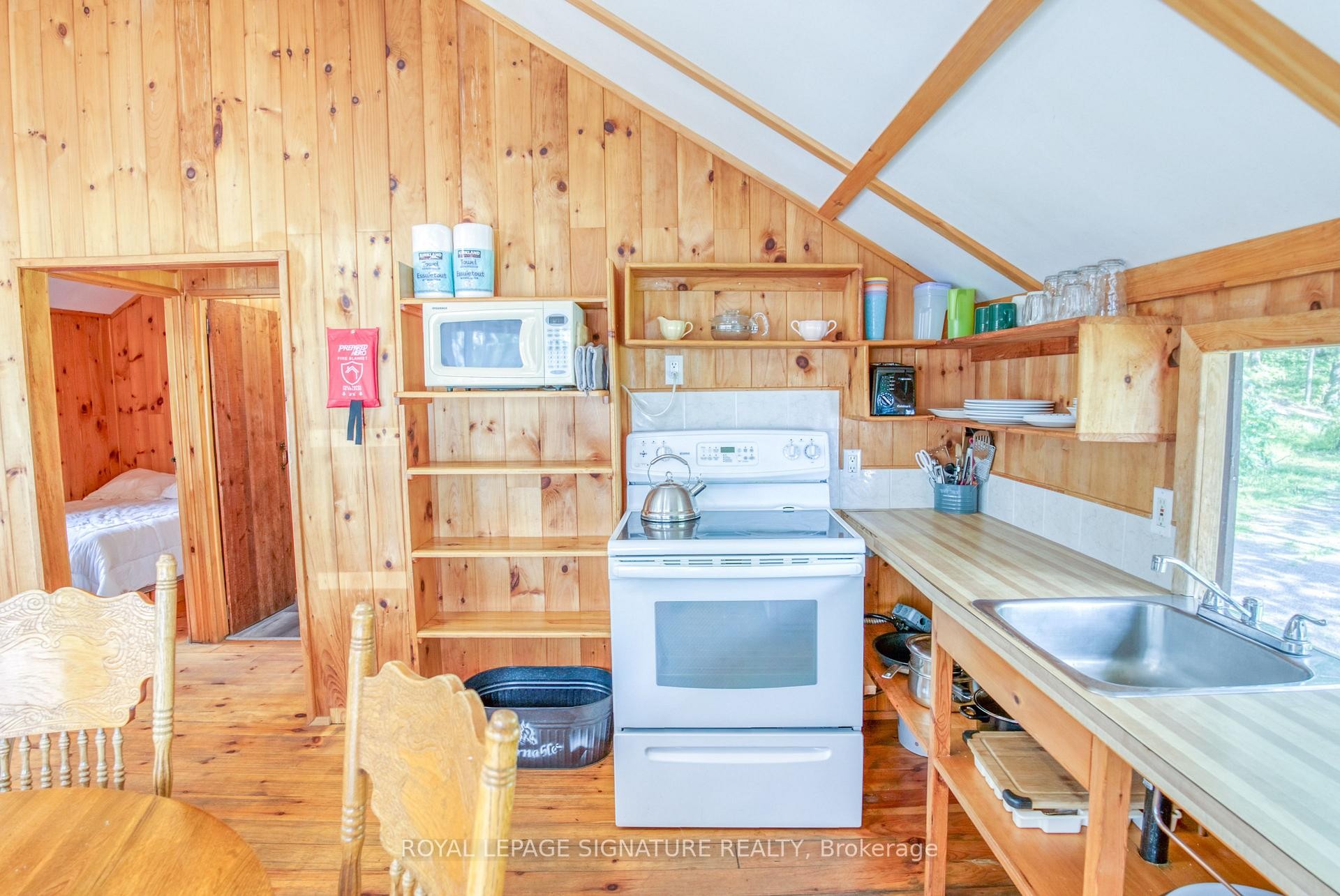 1841 Fifth Lake Road, Central Frontenac, ON