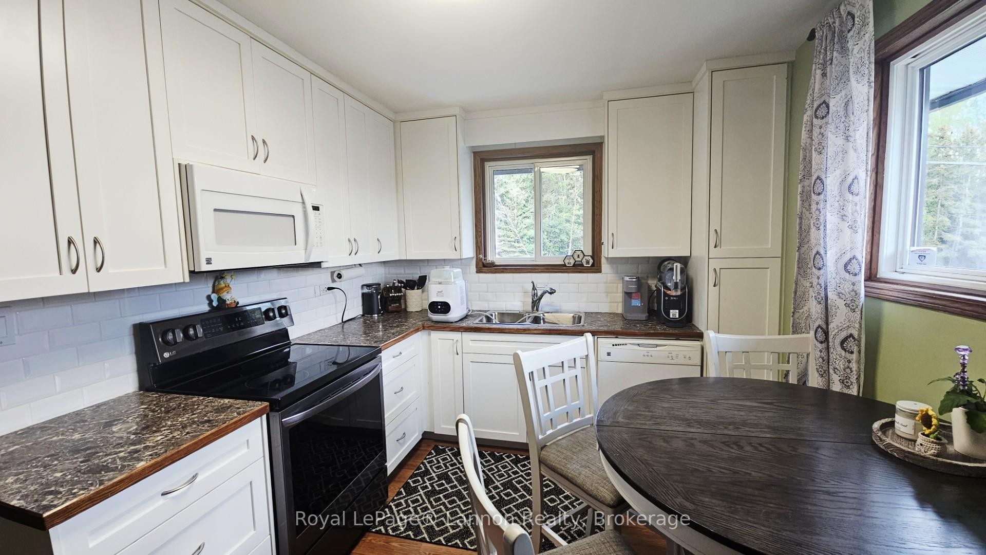 295 Cowan Street, Thunder Bay, ON