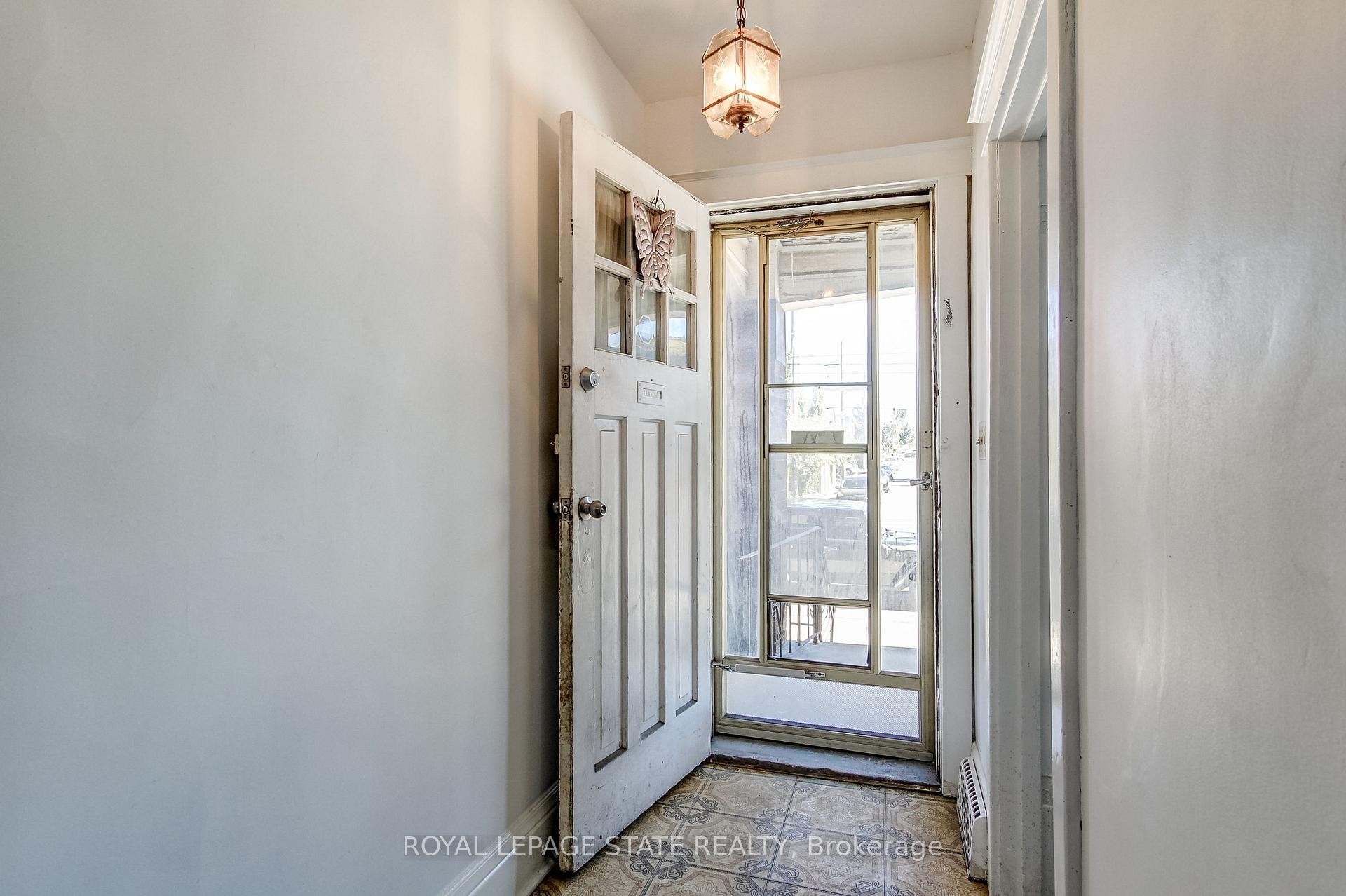 69 Gage Avenue N, Hamilton, ON