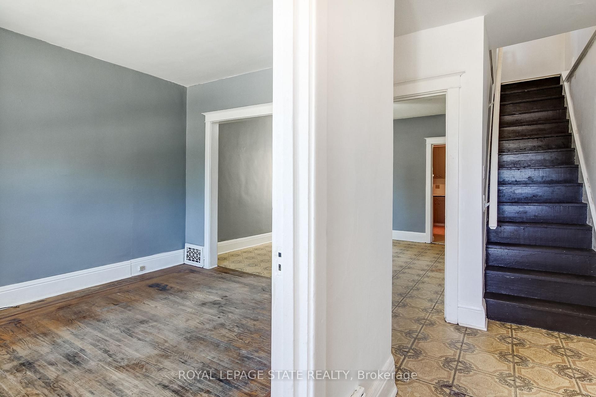 69 Gage Avenue N, Hamilton, ON