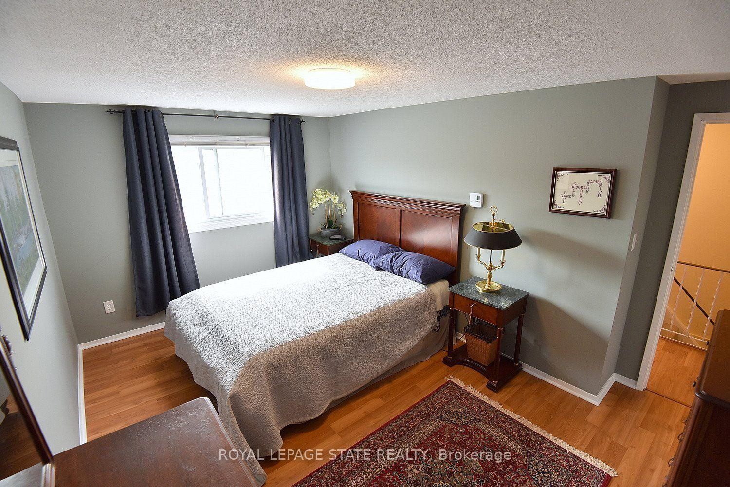 18 Claudette Gate, Hamilton, ON