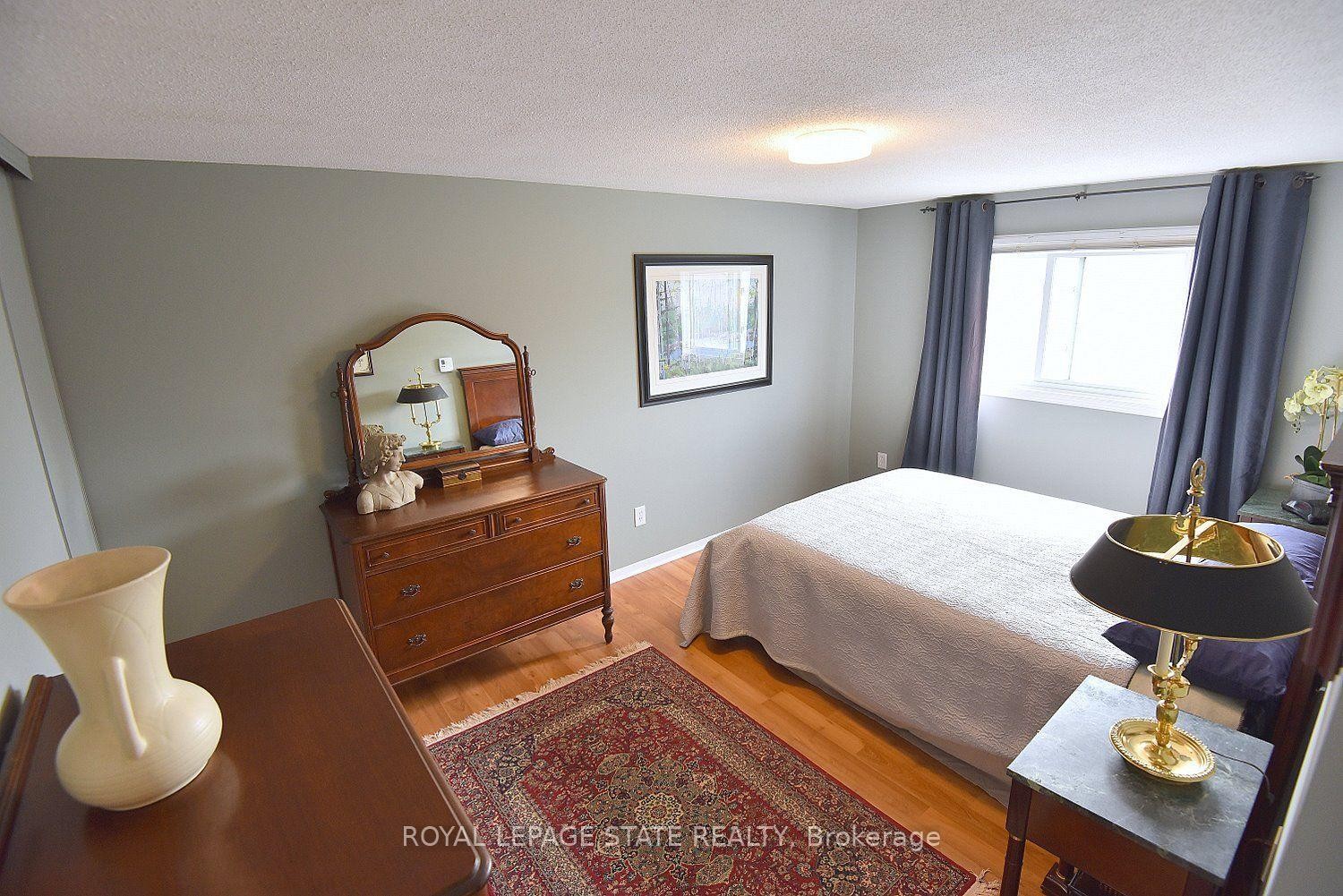18 Claudette Gate, Hamilton, ON