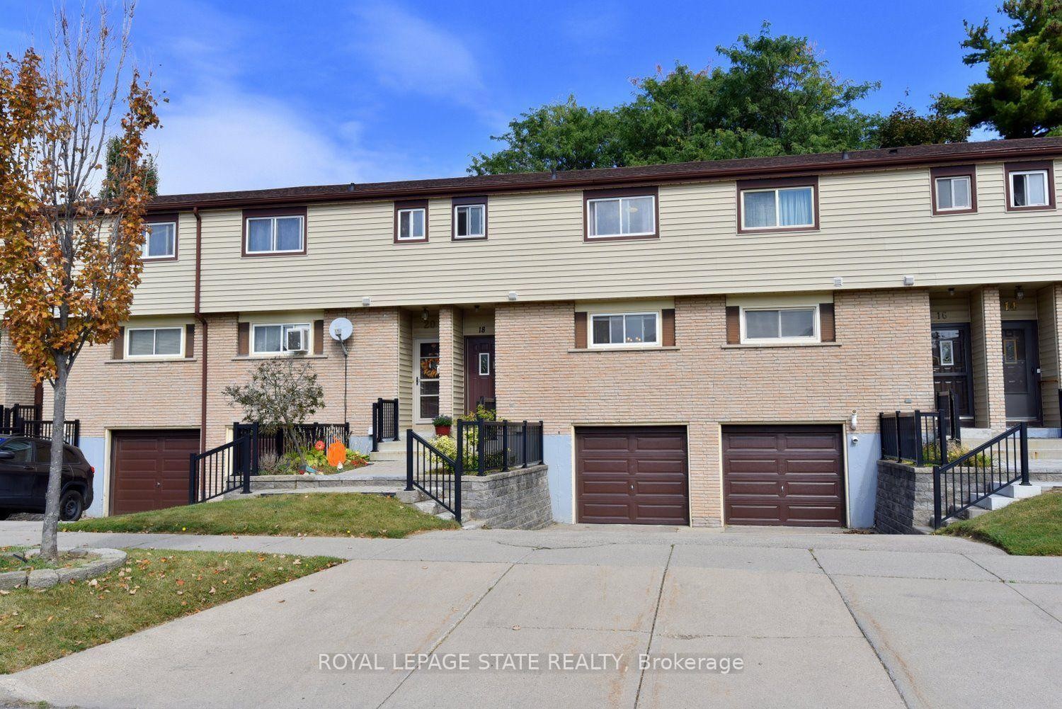18 Claudette Gate, Hamilton, ON