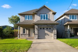 17 Lagoon Avenue  Hamilton, ON L8H 7C4