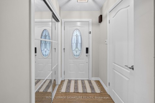 2 Cindy Avenue, Cambridge, ON 