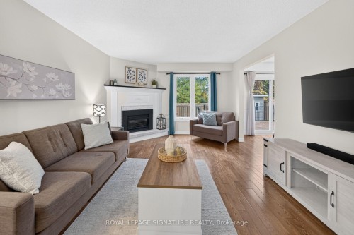 2 Cindy Avenue, Cambridge, ON 
