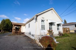 729 Hodder Avenue Thunder Bay, ON P7A 1W2