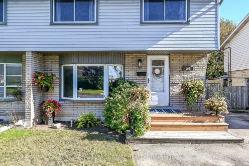 995 Upper Wellington Street, Hamilton, ON 
