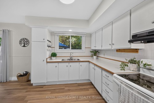 995 Upper Wellington Street, Hamilton, ON 