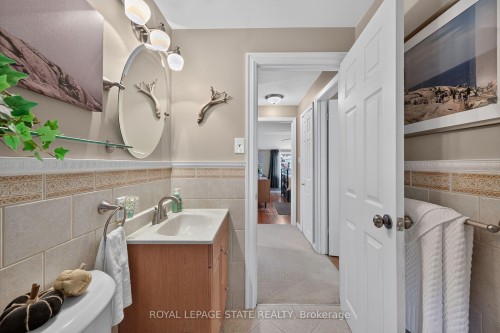 995 Upper Wellington Street, Hamilton, ON 