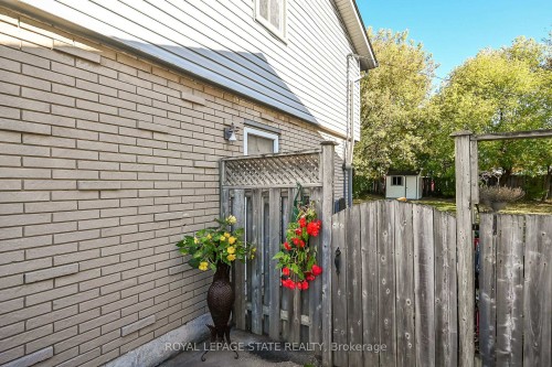 995 Upper Wellington Street, Hamilton, ON 