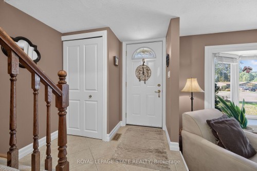 995 Upper Wellington Street, Hamilton, ON 