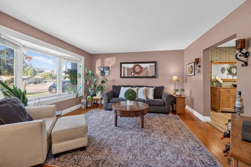 995 Upper Wellington Street, Hamilton, ON 