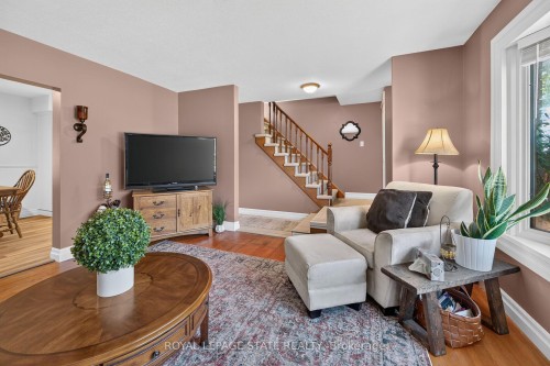 995 Upper Wellington Street, Hamilton, ON 