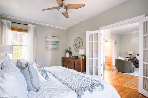 303 Charlton Avenue W, Hamilton, ON 