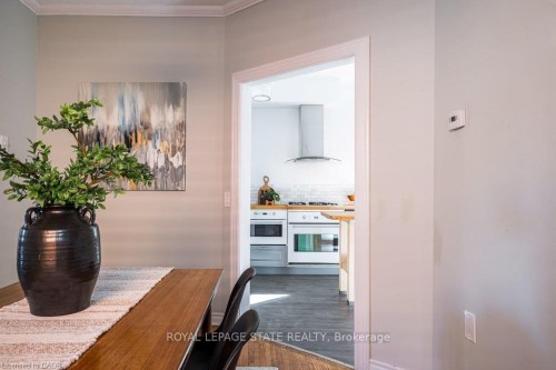 303 Charlton Avenue W, Hamilton, ON 