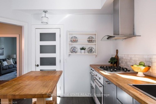 303 Charlton Avenue W, Hamilton, ON 
