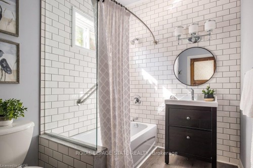 303 Charlton Avenue W, Hamilton, ON 