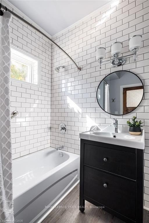 303 Charlton Avenue W, Hamilton, ON