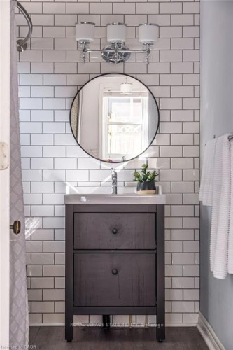 303 Charlton Avenue W, Hamilton, ON 