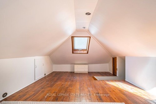 303 Charlton Avenue W, Hamilton, ON 