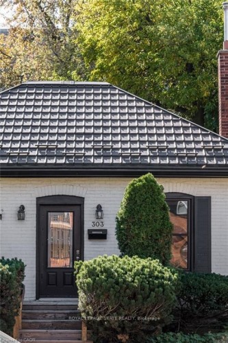 303 Charlton Avenue W, Hamilton, ON 