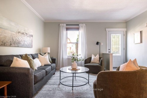 303 Charlton Avenue W, Hamilton, ON 