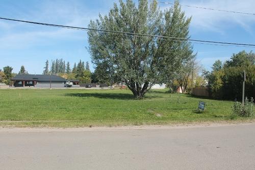 4710 50 Av, Elk Point, AB 