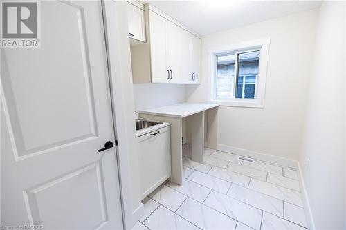222 16Th Avenue Crescent, Hanover, ON - Indoor Photo Showing Laundry Room