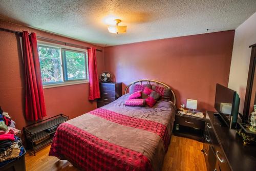 2402 Silver King Road, Nelson, BC - Indoor Photo Showing Bedroom