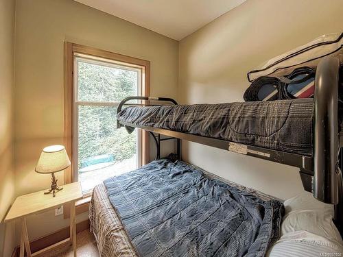 29 Haggard Cove, Port Alberni, BC - Indoor Photo Showing Bedroom