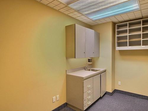 IntÃ©rieur - 300-19 Rue Gamble O., Rouyn-Noranda, QC - Indoor Photo Showing Laundry Room