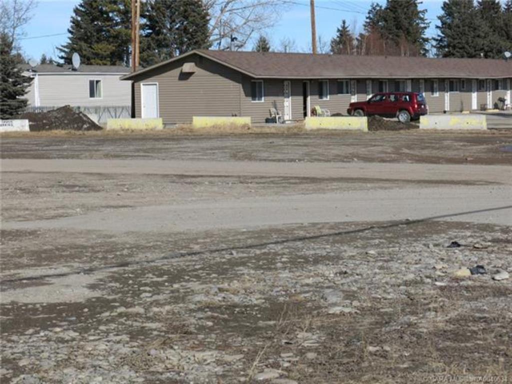 556 Main Avenue West, Sundre, AB, T0M 1X0 vacant land for sale