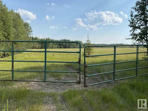 Rr84 And Hwy 621, Rural Brazeau County, AB 