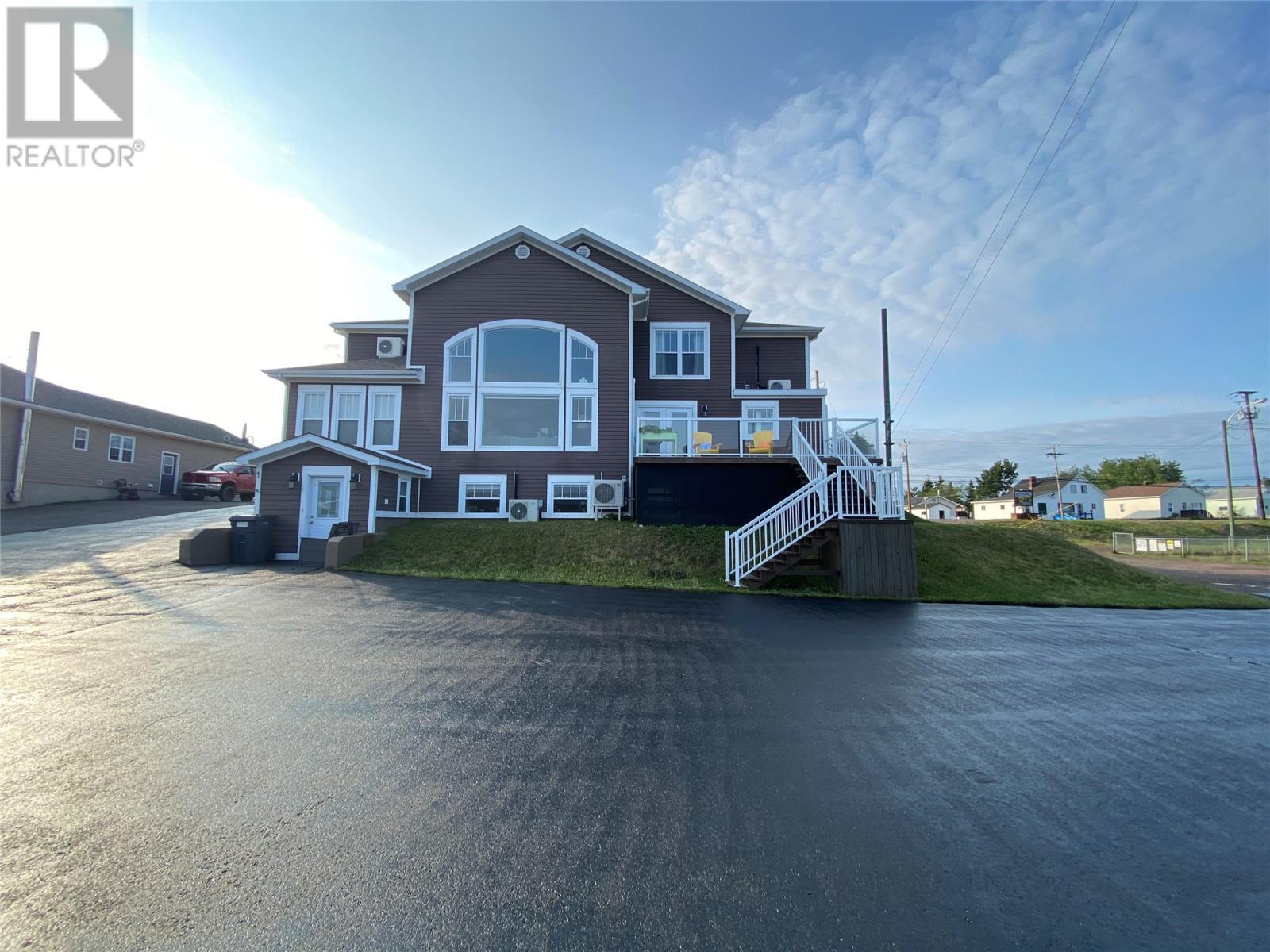123 Main Street, Falls, NL, A0H 1C0 Luxury House for sale