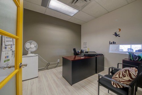 Office - 212-365 Rue St-Jean, Longueuil (Le Vieux-Longueuil), QC - Indoor