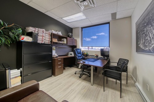 Office - 212-365 Rue St-Jean, Longueuil (Le Vieux-Longueuil), QC - Indoor Photo Showing Office