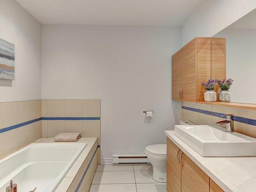 Bathroom - 441 Av. Mousseau-Vermette, Dorval, QC 
