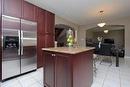 38 Lake Forest Drive, Richmond Hill, ON  - Indoor Photo Showing Kitchen 