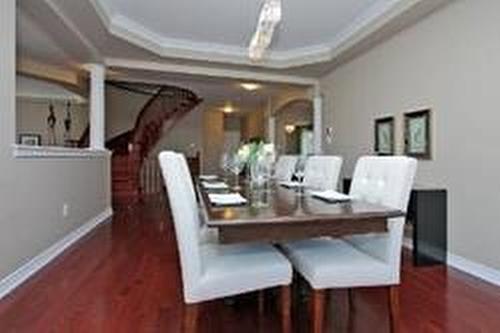 38 Lake Forest Drive, Richmond Hill, ON - Indoor Photo Showing Dining Room
