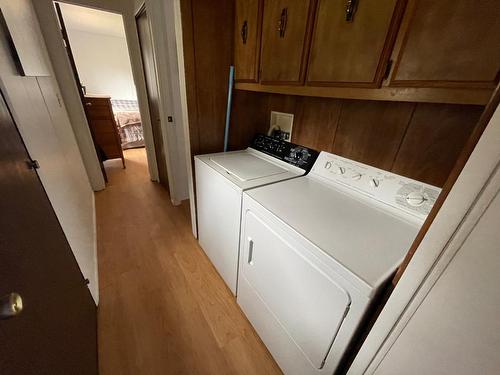 2151 Highway 3, Fernie, BC - Indoor Photo Showing Laundry Room