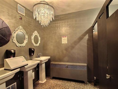 Salle d'eau - 15 Rue Gamble O., Rouyn-Noranda, QC - Indoor