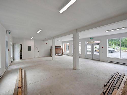 IntÃ©rieur - 116 Ch. De La Gare, Piedmont, QC - Indoor Photo Showing Other Room