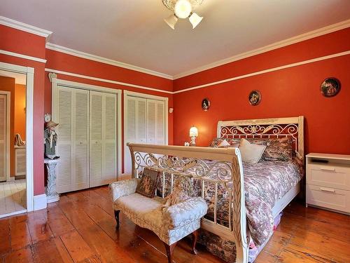 Chambre Ã  coucher principale - 223  - 223A Rue Bella, Saint-Jean-Sur-Richelieu, QC - Indoor Photo Showing Bedroom