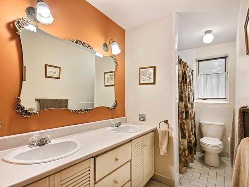 Salle de bains - 223  - 223A Rue Bella, Saint-Jean-Sur-Richelieu, QC - Indoor Photo Showing Bathroom