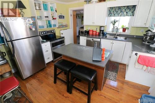 16 Whistle Road, Grand Manan, NB - Indoor Photo Showing Kitchen With Double Sink