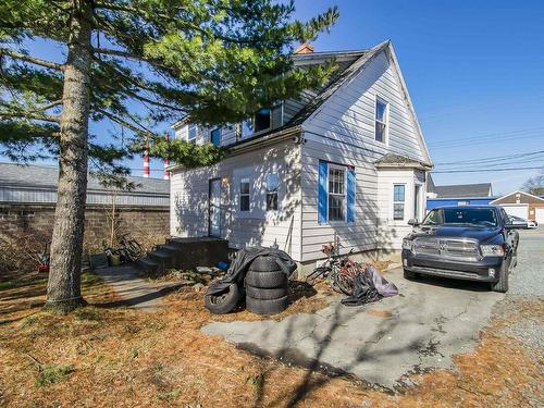 2 Courtney Road, Dartmouth, NS 