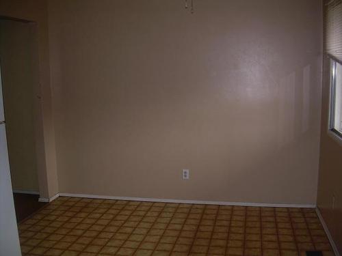 2575-2587 Thompson Drive, Kamloops, BC - Indoor Photo Showing Other Room