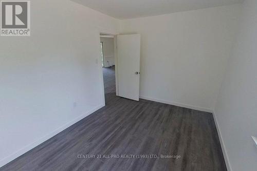 8642 Lander Rd, Hamilton Township, ON - Indoor Photo Showing Other Room